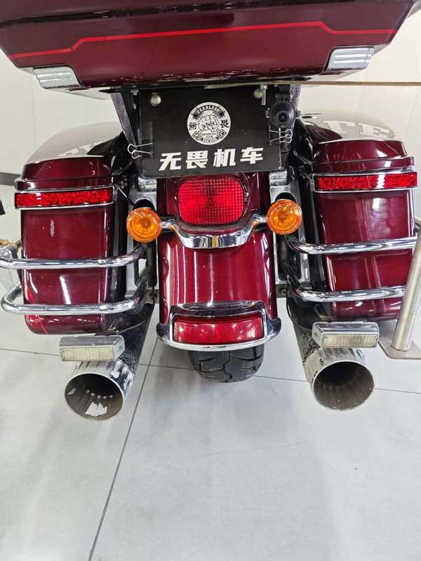 二手哈雷戴维森旗舰滑翔  Limited