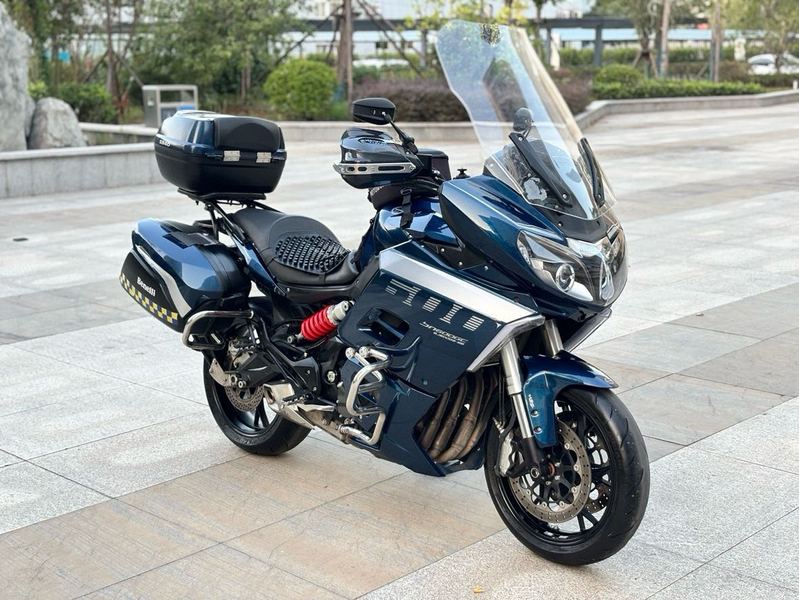 二手贝纳利600GC