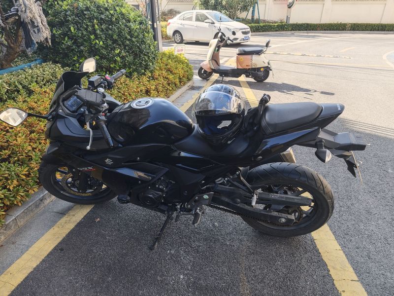 二手豪爵铃木GSX250R