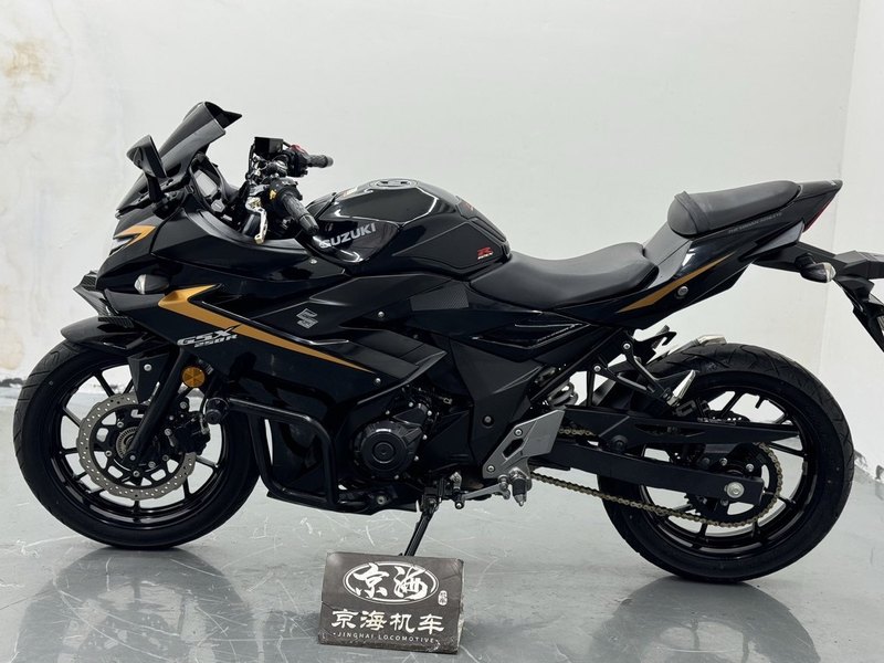 二手豪爵铃木GSX250R