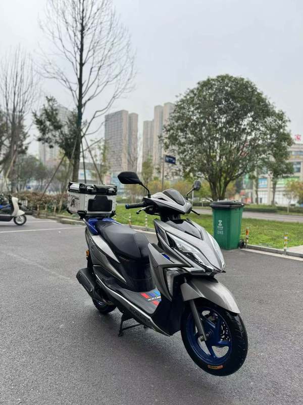 二手新大洲本田裂行 RX125Fi