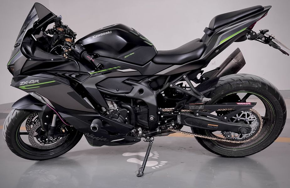 二手川崎ZX-4R