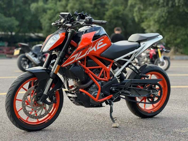 二手KTMR2R390 Duke