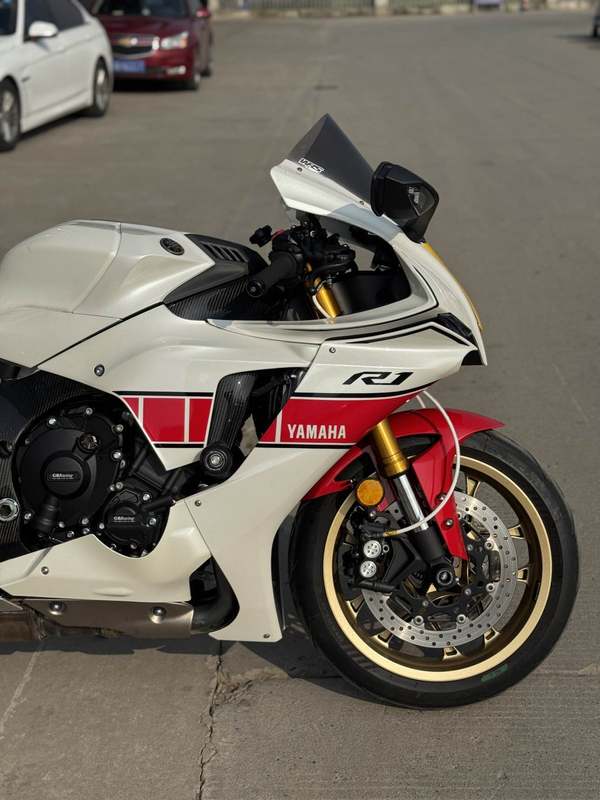 二手雅马哈YZF-R1