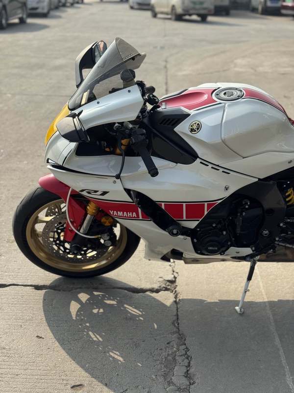 二手雅马哈YZF-R1