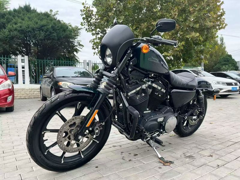二手哈雷戴维森Iron883 硬汉