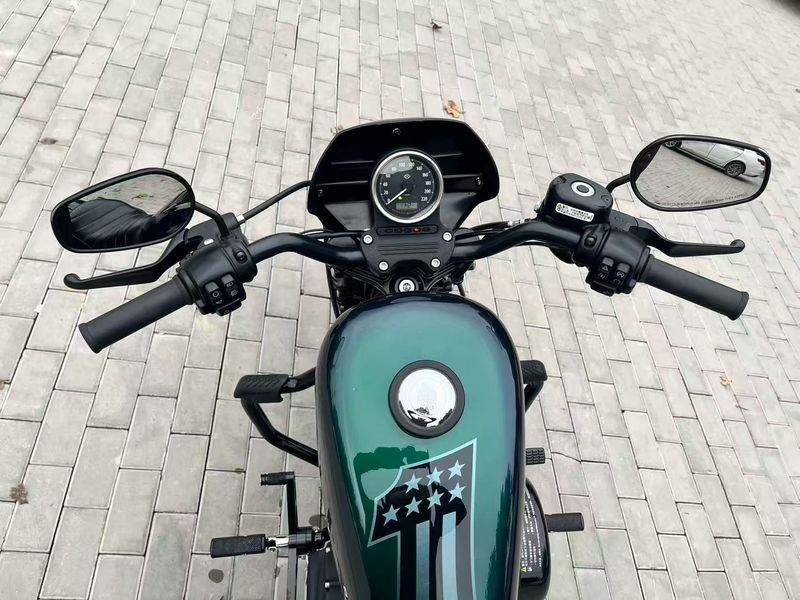 二手哈雷戴维森Iron883 硬汉