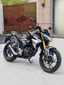 二手五羊本田CB190R 暴锋眼