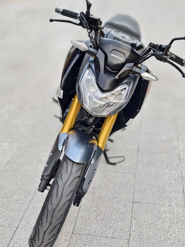 二手五羊本田CB190R 暴锋眼