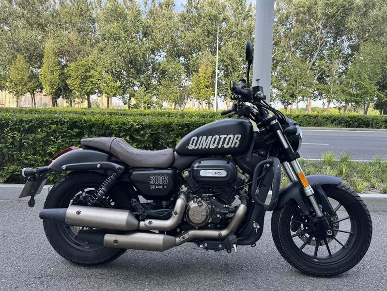 二手QJMOTOR闪300