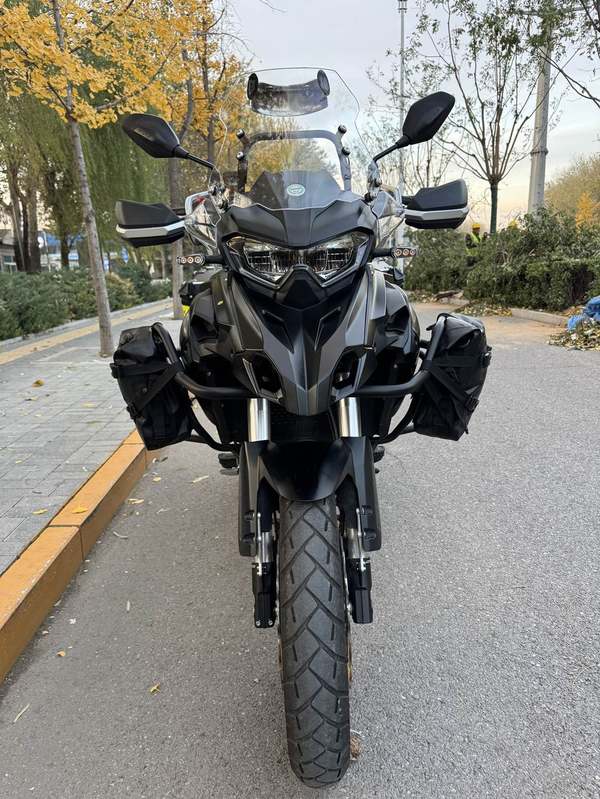 二手贝纳利TRK552