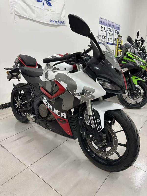二手QJMOTOR赛250
