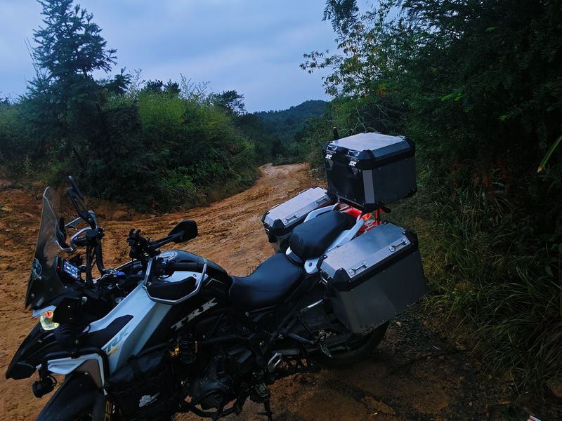 二手贝纳利TRK702