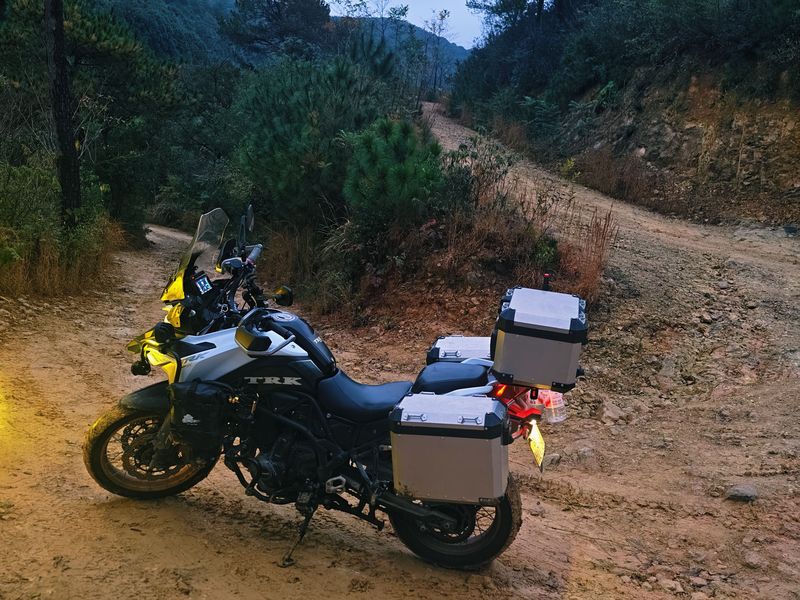 二手贝纳利TRK702