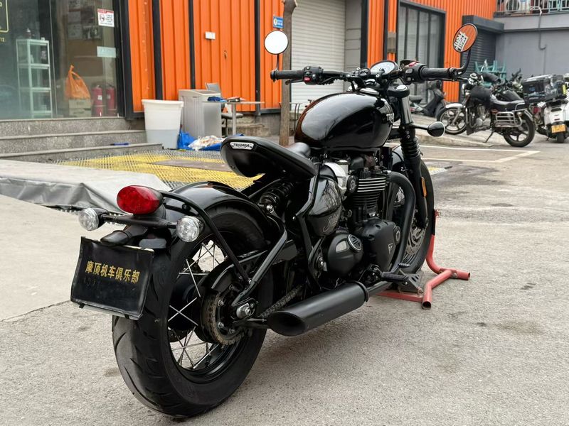 二手凯旋Bonneville Bobber