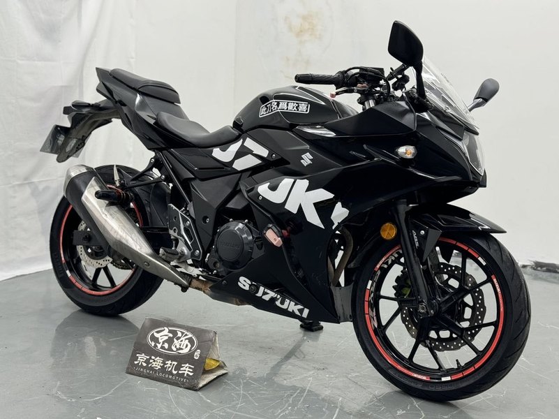 二手豪爵铃木GSX250R