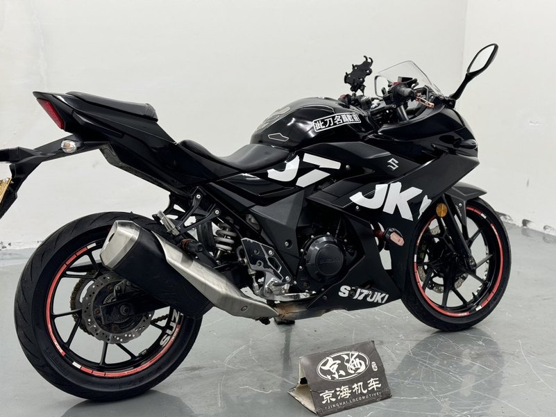 二手豪爵铃木GSX250R