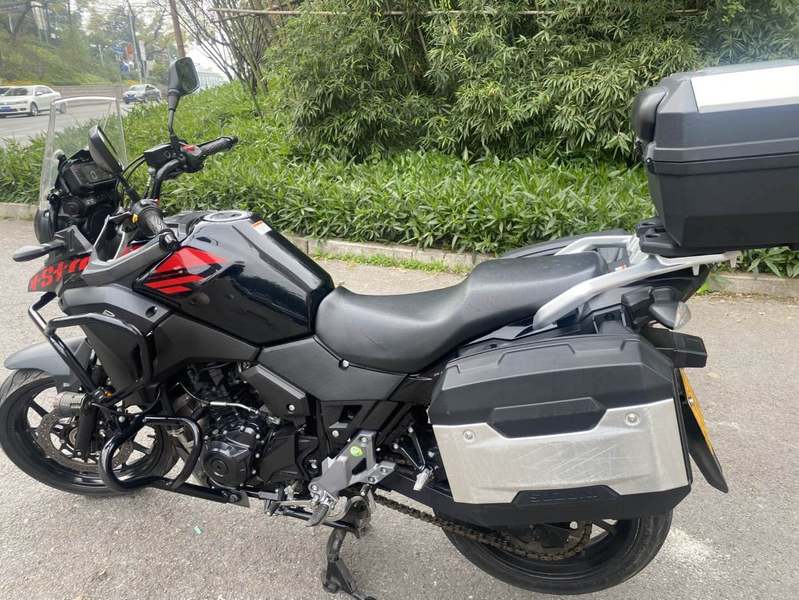 二手豪爵铃木DL250