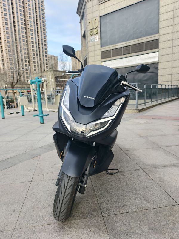 二手五羊本田PCX