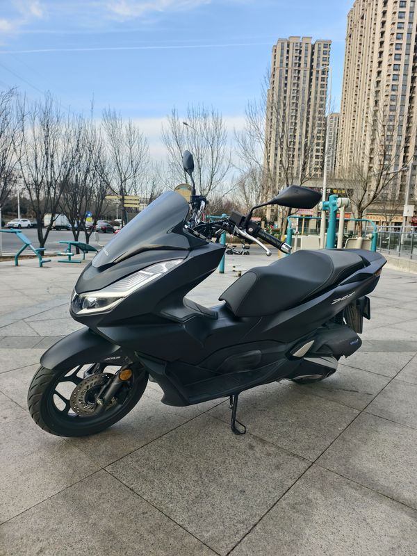 二手五羊本田PCX