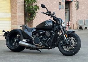 二手香帅金刚狼800S