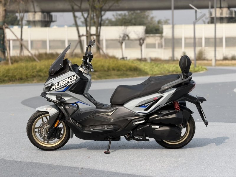 二手三阳哈士奇 Husky ADV300