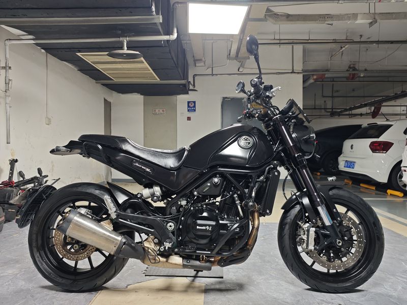 二手贝纳利幼狮 Leoncino 500