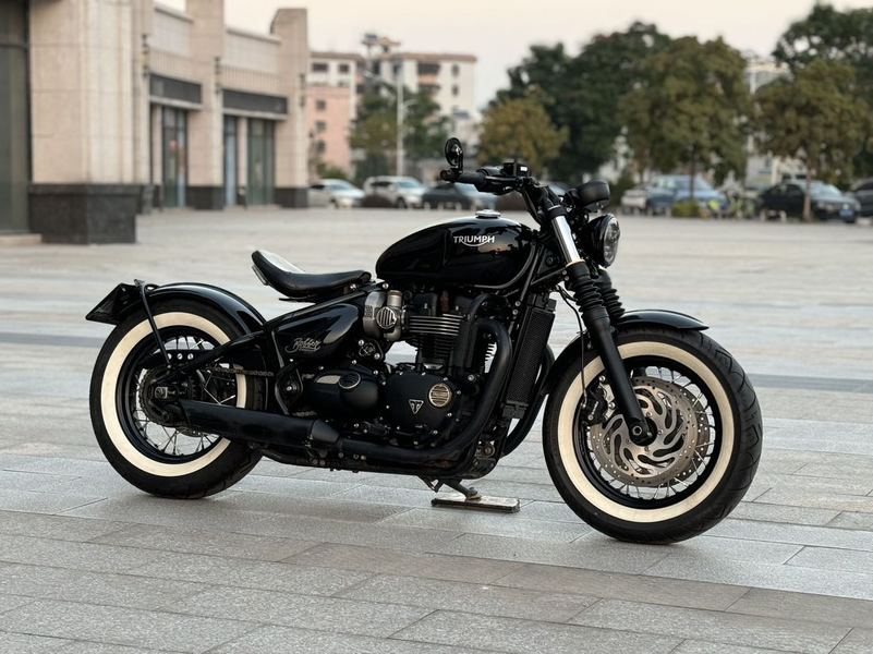 二手凯旋Bonneville Bobber