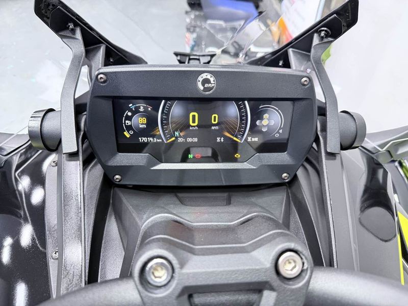 二手庞巴迪Spyder F3 