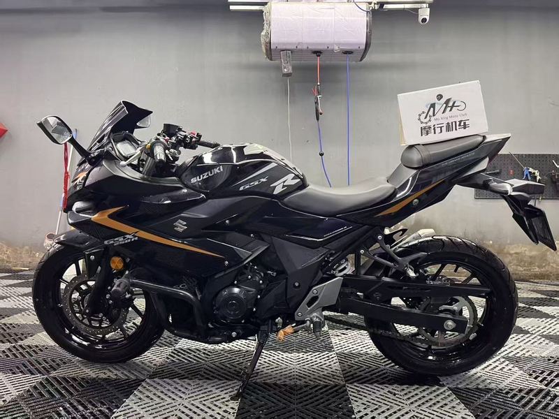 二手豪爵铃木GSX250R
