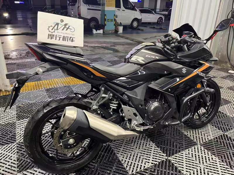 二手豪爵铃木GSX250R
