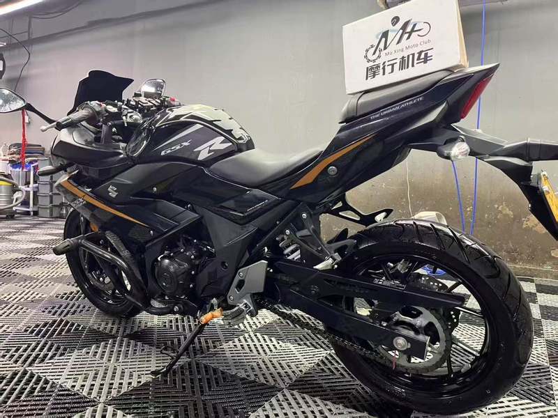 二手豪爵铃木GSX250R