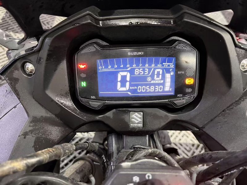 二手豪爵铃木GSX250R