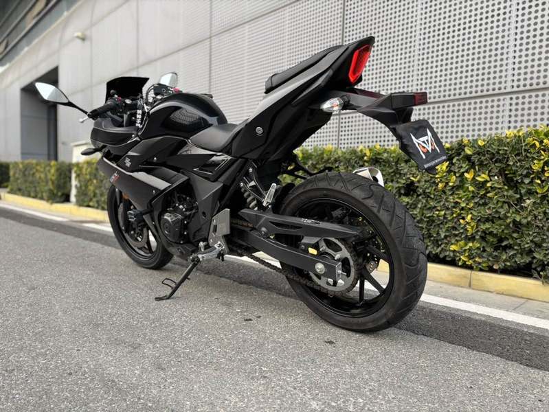 二手豪爵铃木GSX250R
