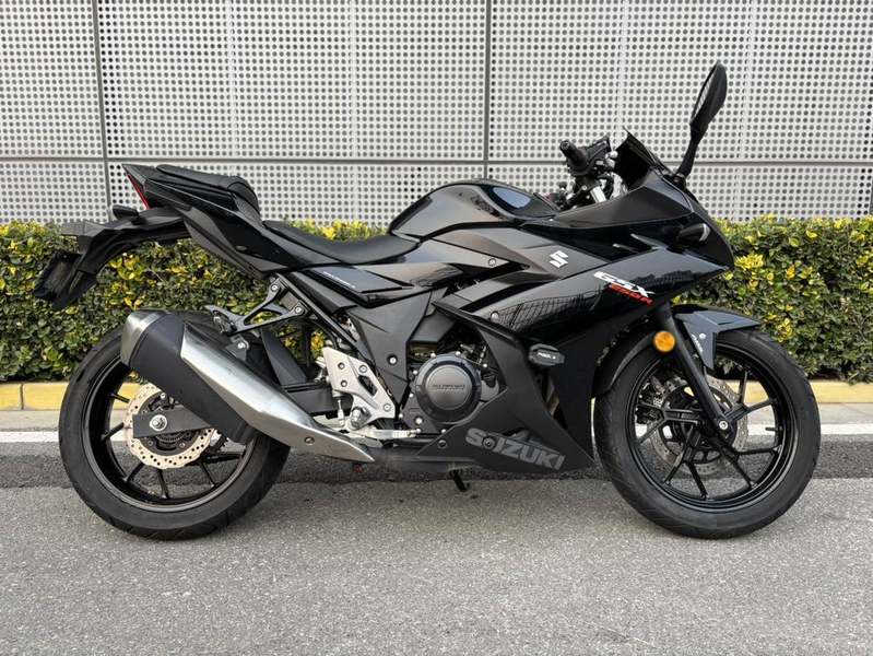 二手豪爵铃木GSX250R
