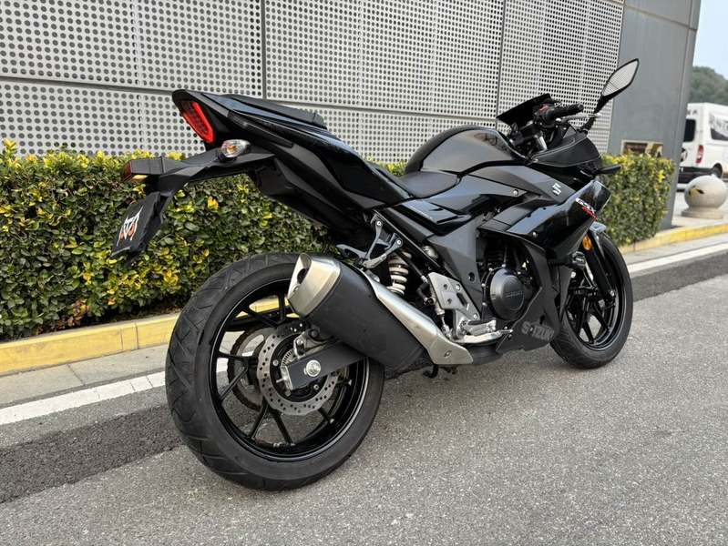 二手豪爵铃木GSX250R
