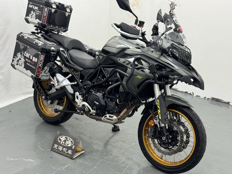 二手贝纳利金鹏 TRK502