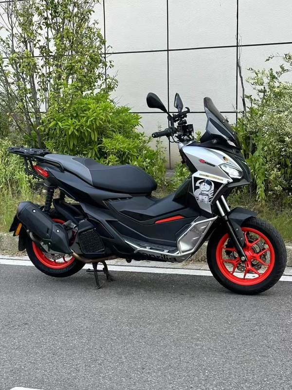 二手阿普利亚SR GT 200