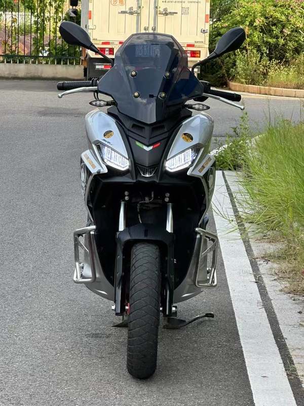 二手阿普利亚SR GT 200