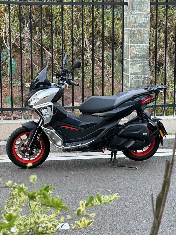 二手阿普利亚SR GT 200
