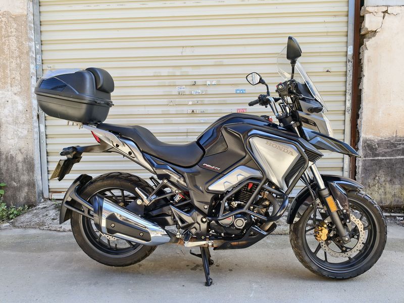 二手五羊本田猛鸷 CB190X