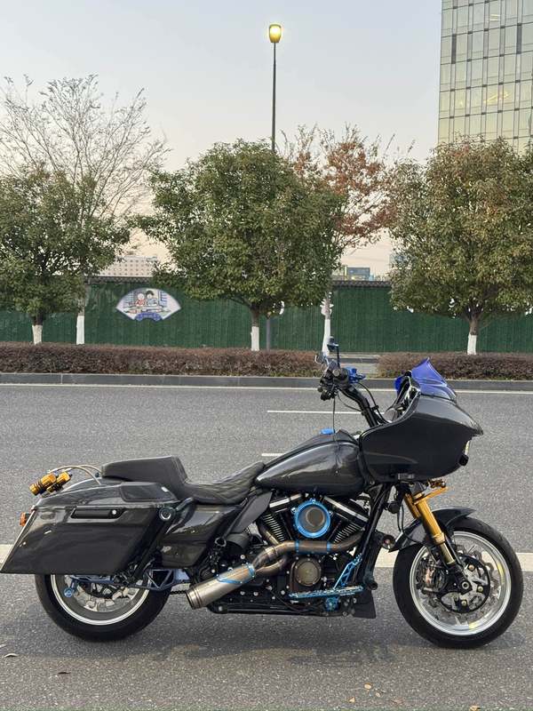 二手哈雷戴维森公路滑翔 Road Glide