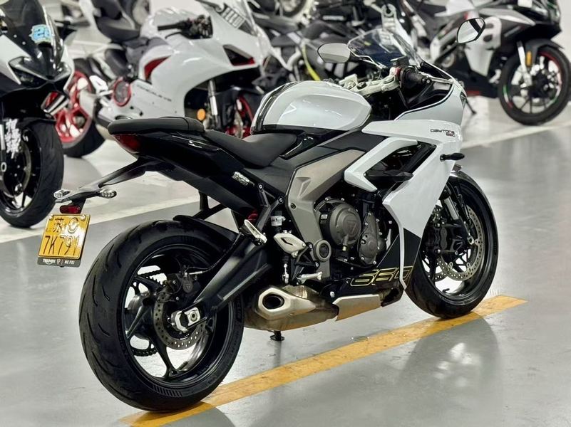 二手凯旋Daytona 660