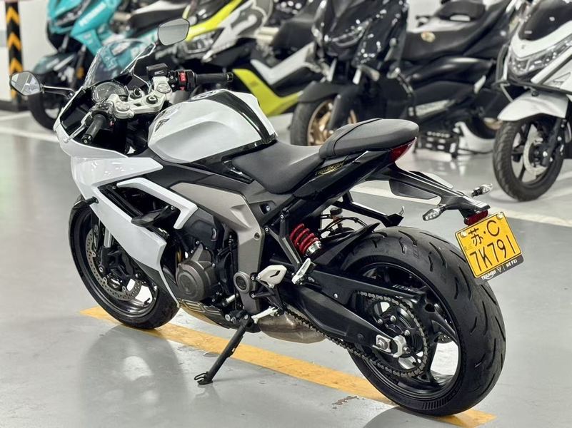 二手凯旋Daytona 660