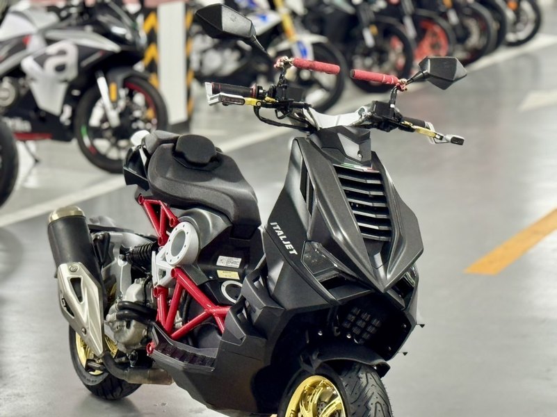 二手意塔杰特Dragster 300