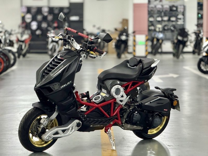 二手意塔杰特Dragster 300