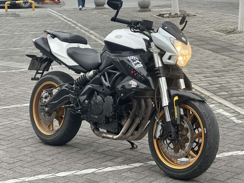 二手贝纳利TNT600i