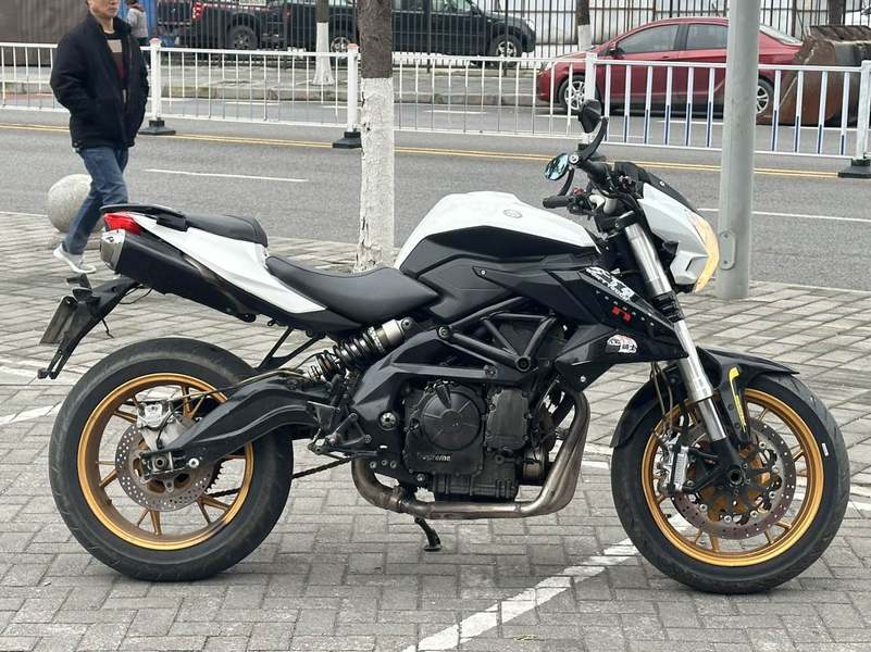 二手贝纳利TNT600i