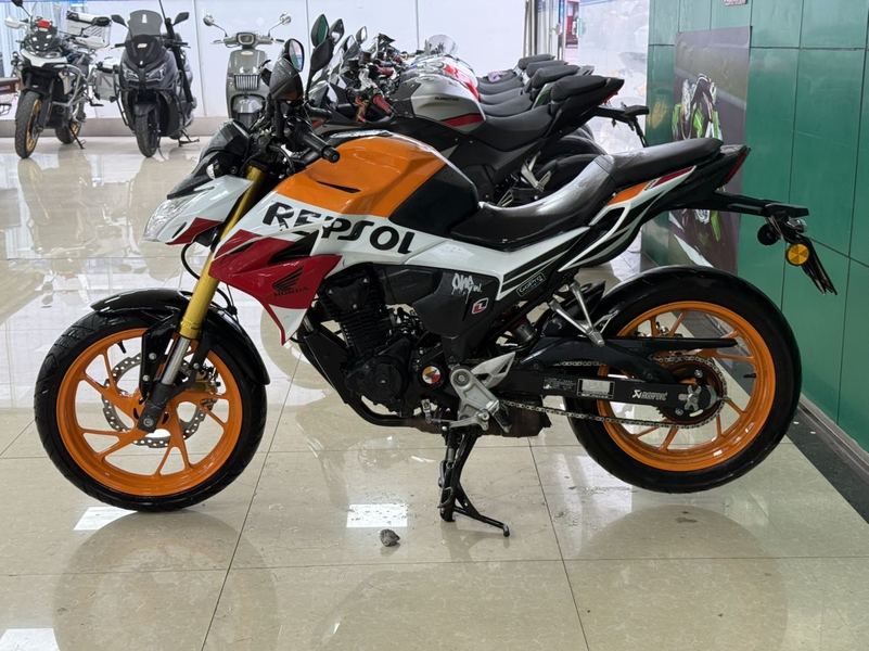 二手五羊本田CB190R 暴锋眼