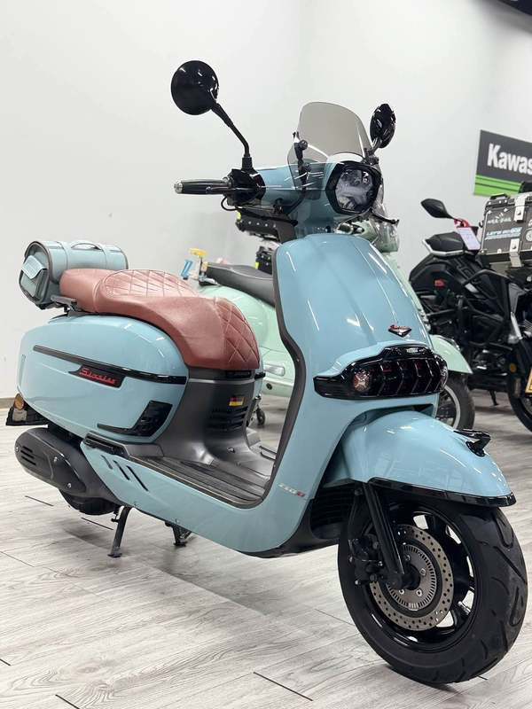 二手维多利亚Sixties 250Si